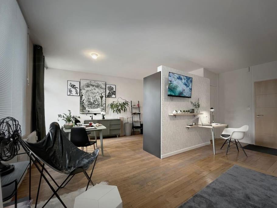 Grand Studio Confortable Situe En Centre Ville Gérardmer Exterior foto