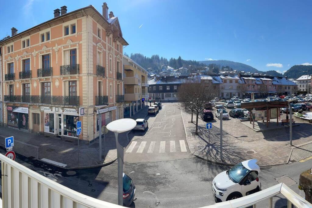 Grand Studio Confortable Situe En Centre Ville Gérardmer Exterior foto